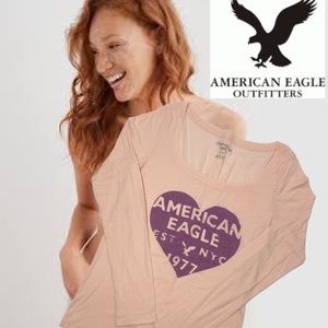 American Eagle Shirt Heart Long Sleeve Top